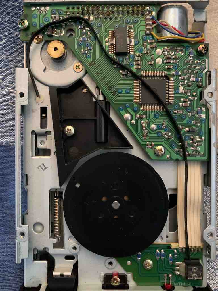 Reborn #19】YAMAHA SY77 フロッピーディスクドライブのゴムベルト交換
