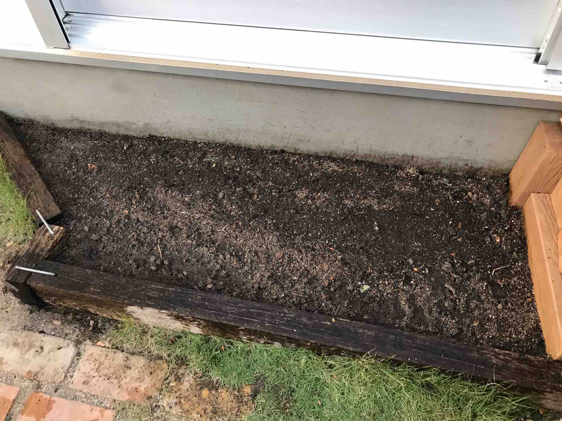 土作り 週末ガーデニング Dash庭