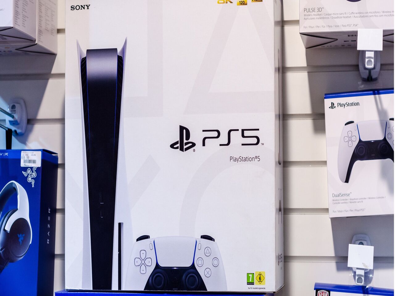【PS5】8万を高い高い言う日本人に絶望したわ