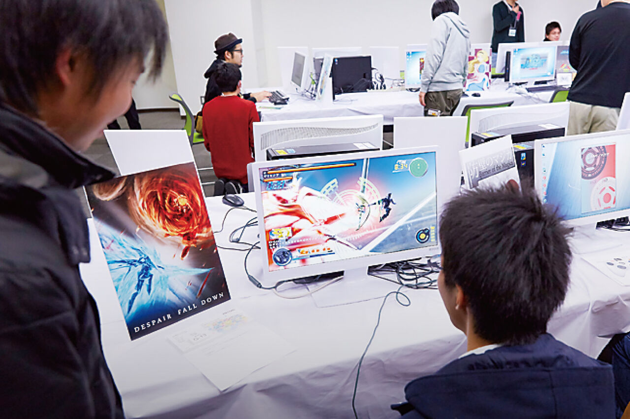 数年前にゲーム系専門学校卒業したけど質問ある あまゲー速報