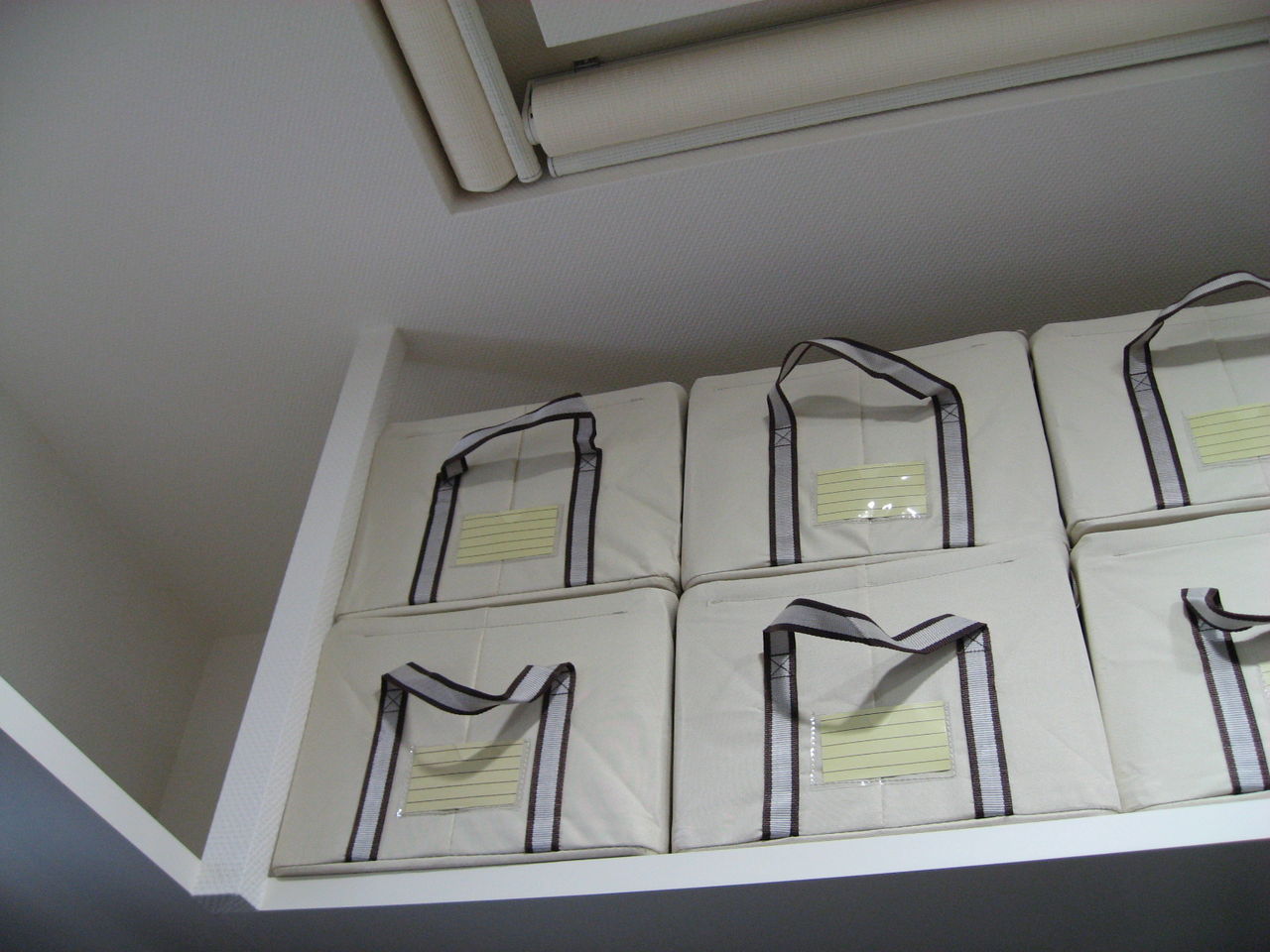 ｗｅｂ内覧会 ｗｉｃ その７ 枕棚と階段下 ｗｉｃを吹き抜けから俯瞰 平屋を建てる