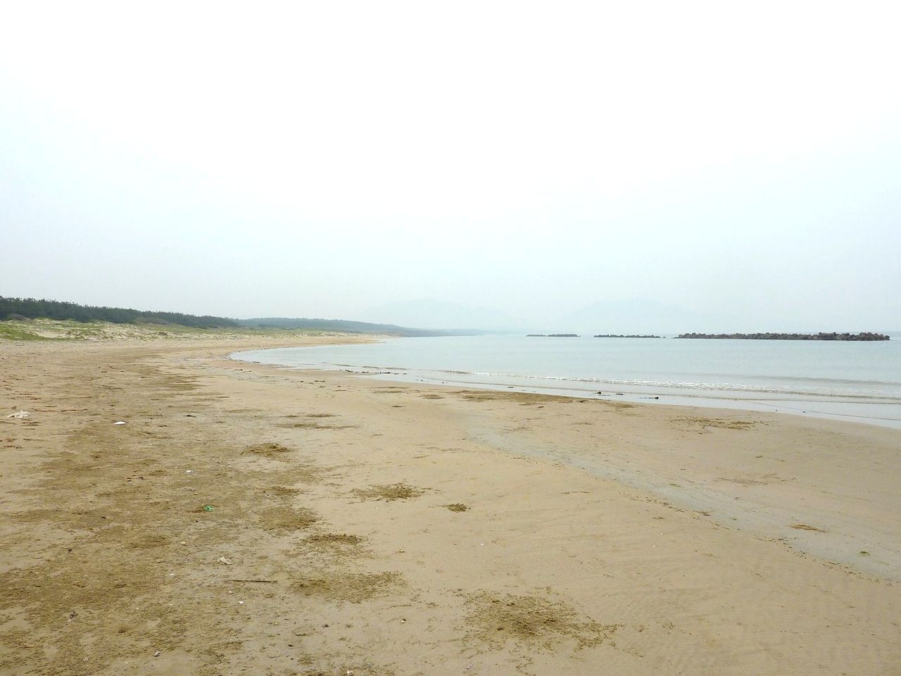 芦屋海岸 朝の散歩 この空の向こうに 芦屋海岸 朝の散歩 この空の向こうに