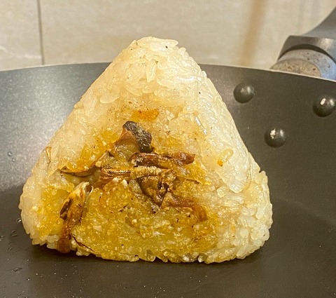 6A3C01DC-25B7-498F-A56C-3C7D0D7308BB