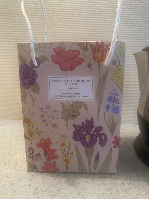 C50B8583-F0A3-4444-B0CF-7DD70E3BCEDA