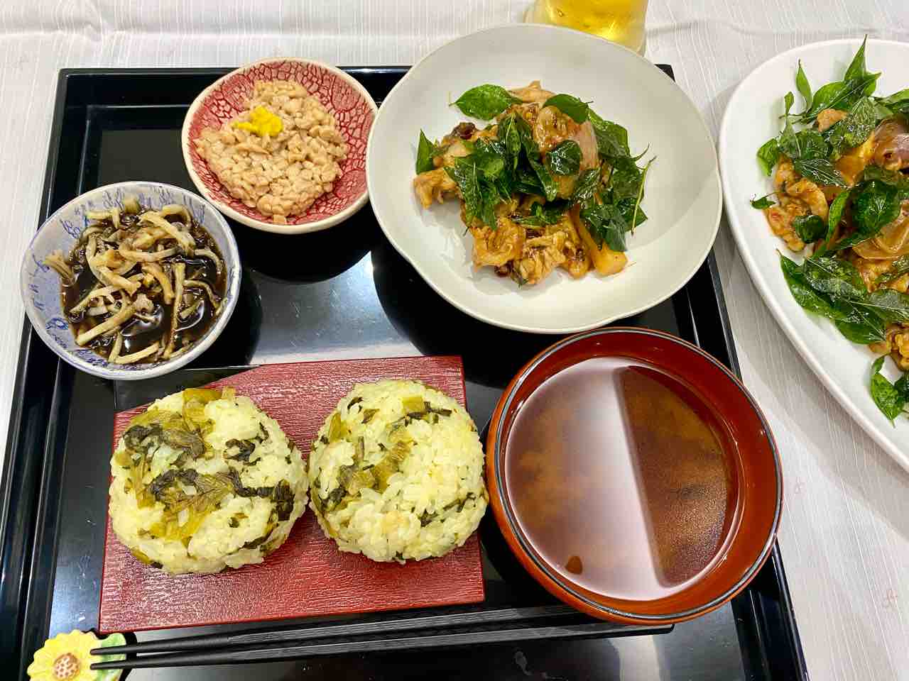 美味しくて大好き！カレーリーフ : 陽はすでにカンジス川から