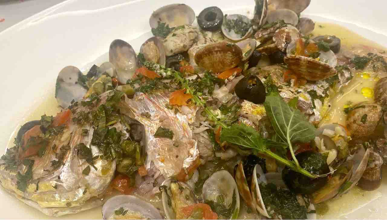 日印コラボ アクアパッツァ 陽はすでにカンジス川から