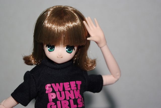 ドール日記 リアルサイズアゾンえっくすきゅーとブランドｔシャツ あ るのドール散財日記