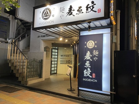 �ͤ� ������