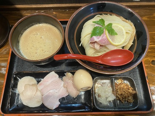 �����Ĥ����