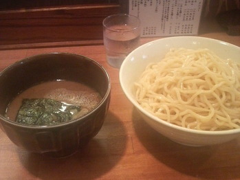 しみず