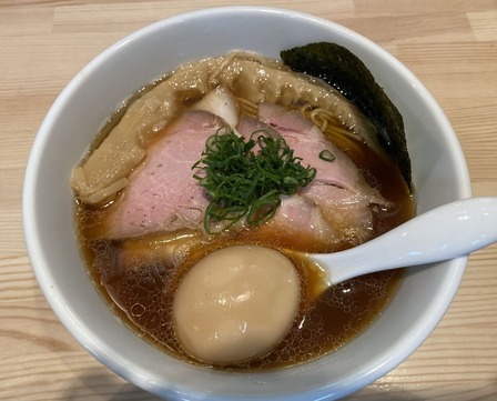 ������ڤ���