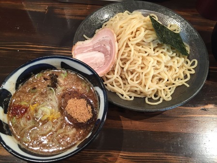 ��������Ĥ���