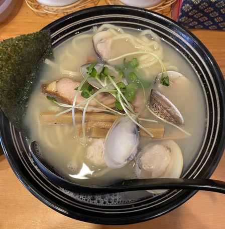 ���н���