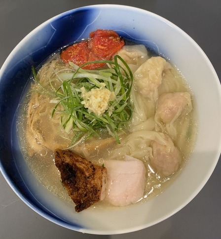 �ܱ���󥿥�