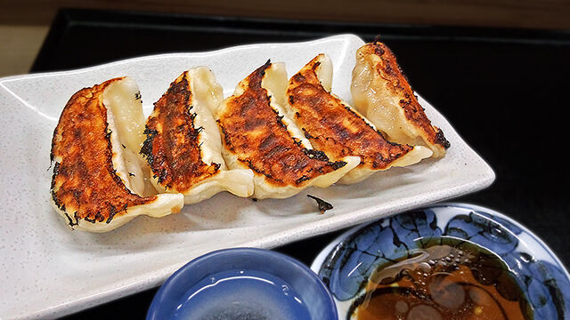成増 食堂 居酒屋 食事 定食 ランチ 花水木 黒豚焼餃子