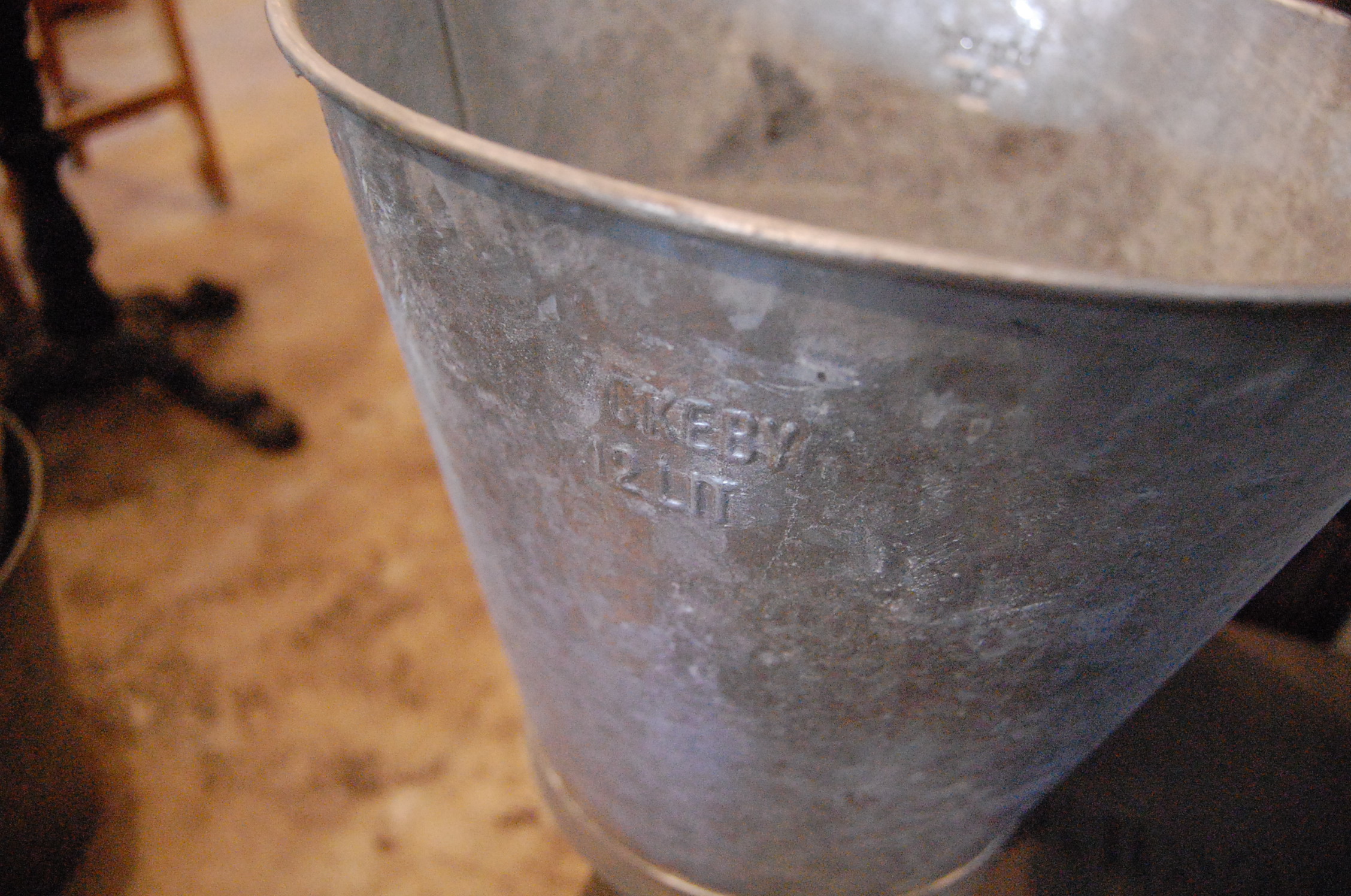 スウェーデン オールドブリキバケツ D O D O