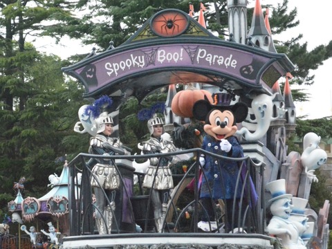2023年10月ランド】灼熱のハロウィンイン⑫メインのミッキー来ました