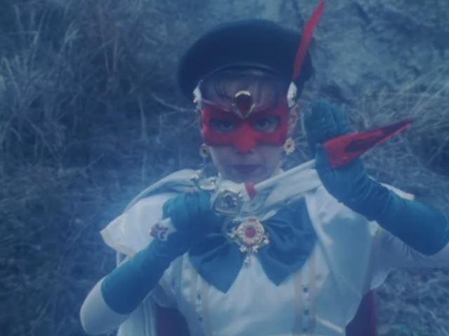 Bishoujo Kamen Poitrine - 04.mkv_001156085