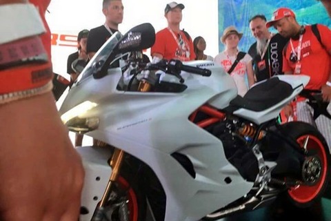 Ducati_Supersport_01