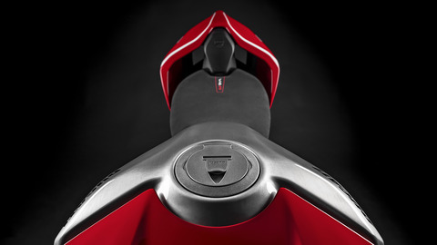 Panigale-V4R-Red-MY19-05-Gallery-1920x1080
