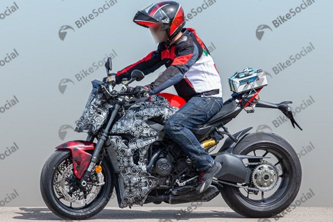 ducati streetfighter v4
