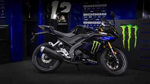 2019-Yamaha-YZF-R125SV-EU-Midnight_Black-Static-007-03