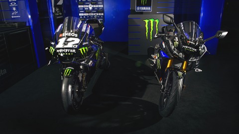 2019-Yamaha-YZF-R125SV-EU-Midnight_Black-Static-003-03