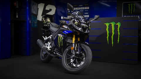 2019-Yamaha-YZF-R125SV-EU-Midnight_Black-Static-004-03