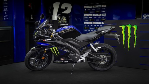 2019-Yamaha-YZF-R125SV-EU-Midnight_Black-Static-008-03