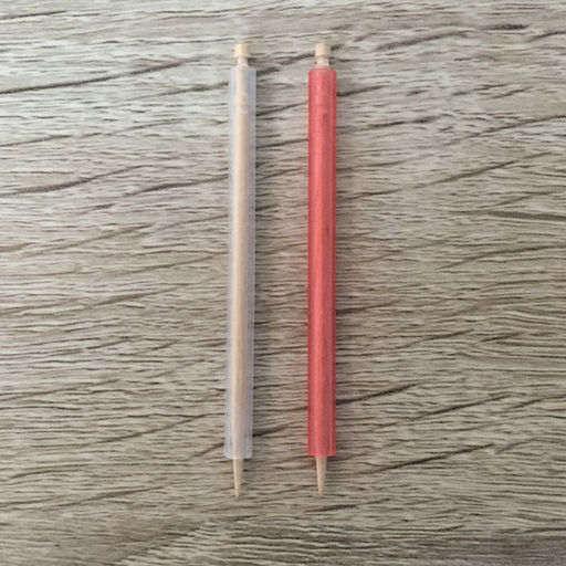 鍼管に爪楊枝を入れてみた(入った!)
