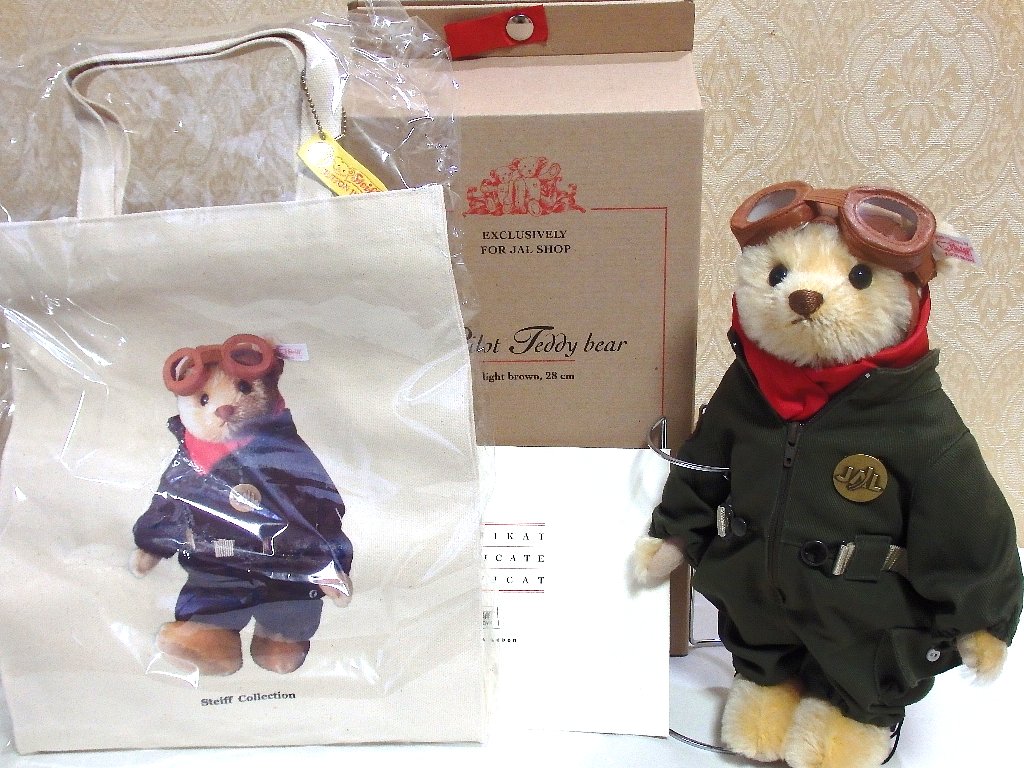 シュタイフ社・2003年日本限定「JALパイロットベア・2003