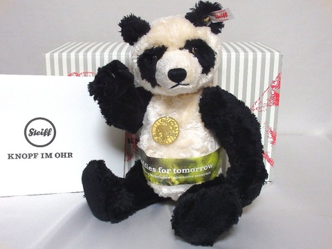 シュタイフ社・2022年限定 「Teddies for tomorrow・イベンダーパンダ