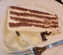 丸ビルハーブスでケーキ付きランチ 丸の内ランチの女王