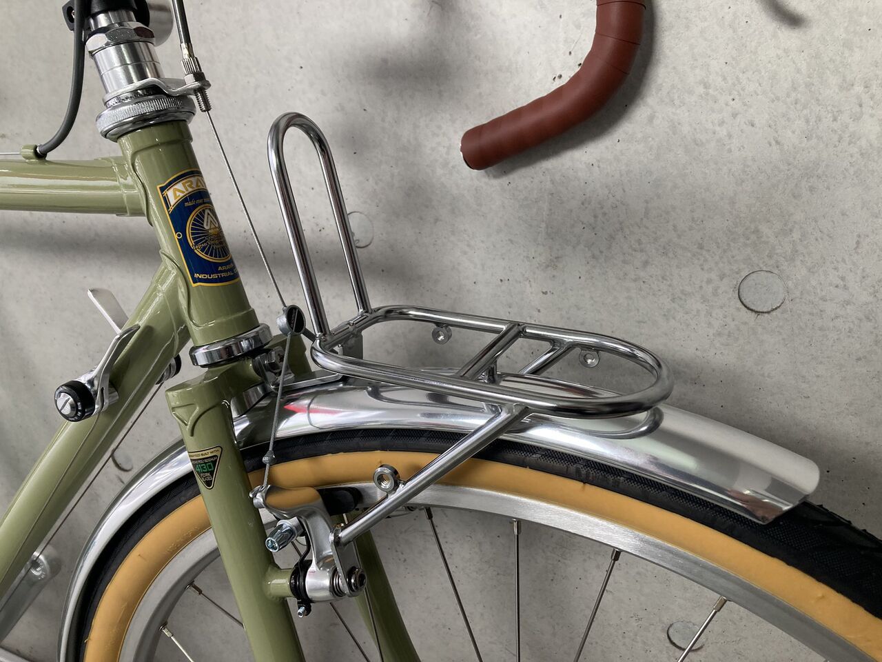 アラヤ・ツーリストのカスタム例 : 横浜市・鶴見区の自転車店