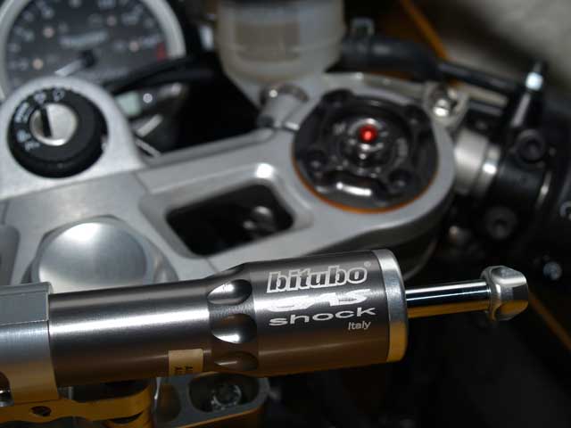 ストリートトリプル675 bitubo ステアリングダンパー トライアンフ
