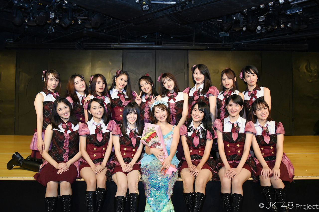 チカリナが去る インドネシアで咲いた近野莉菜のポジティブシンキング Jkt48論 チカリナが去る インドネシアで咲いた近野莉菜のポジティブシンキング Jkt48論
