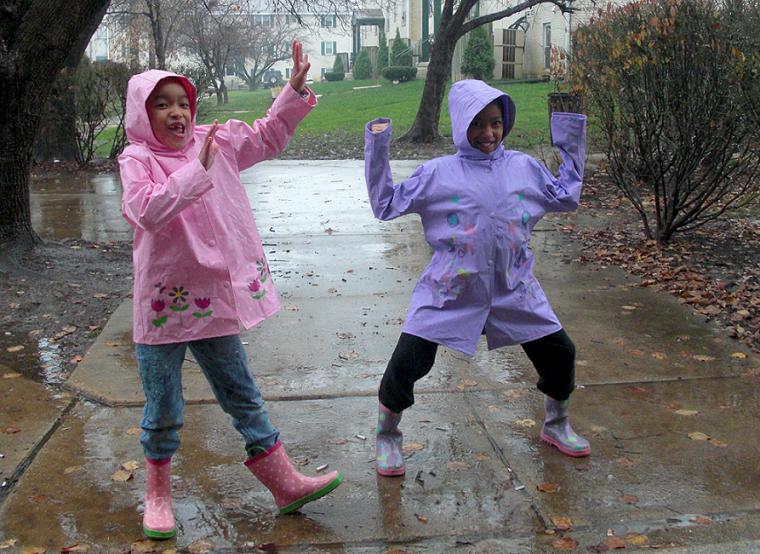 雨の中をあそぶ よこの部屋