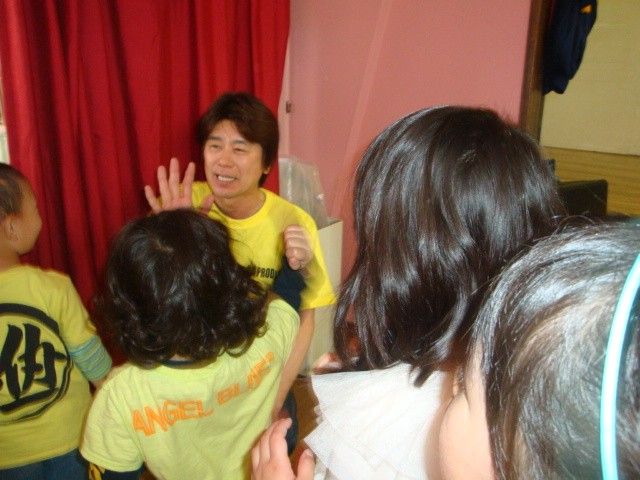 うたのお兄さん 速水けんたろうさんが来た 横田保育園のブログ