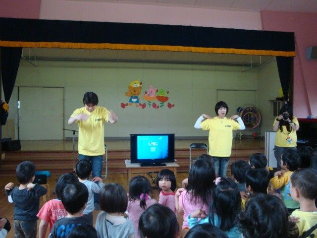 うたのお兄さん 速水けんたろうさんが来た 横田保育園のブログ うたのお兄さん 速水けんたろうさんが来た 横田保育園のブログ