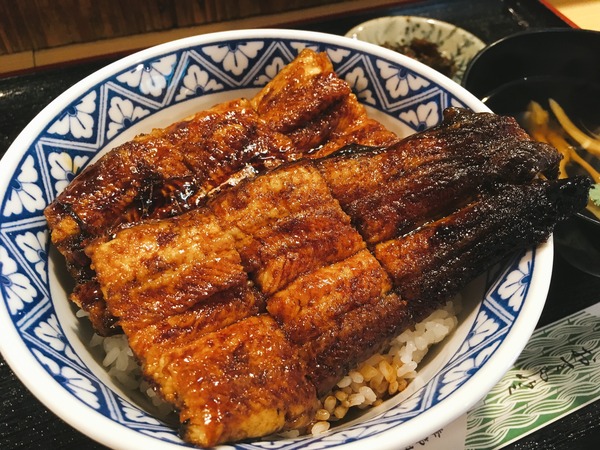 味女（あじめ）の人気メニュー「うなぎ丼」②