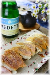 納豆餃子。 と献立。