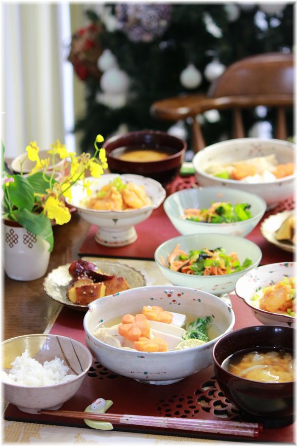 鶏スープの湯豆腐。 と 献立。と 今週のお買い物。