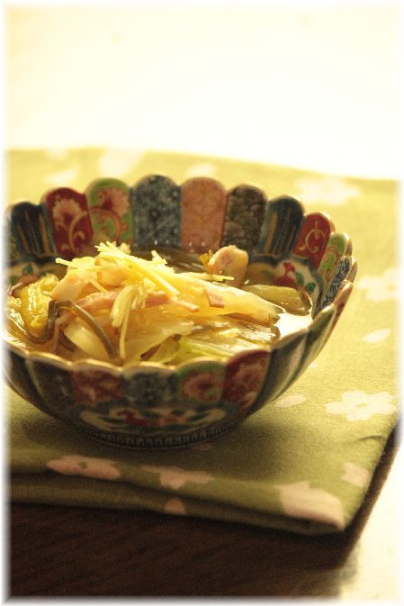 白菜の塩昆布生姜煮。と 献立。