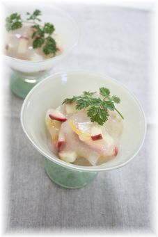 柚子とりんごの ユル葛餅。