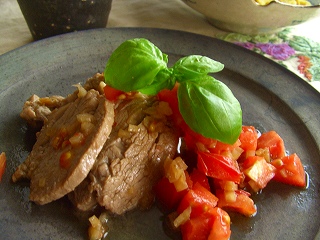 豚ヒレ肉のトマトマリネソテー。 と献立。