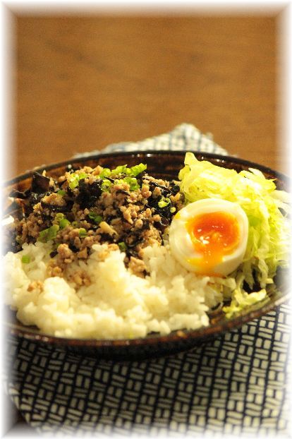 1豚肉ときくらげのそぼろごはんYHF