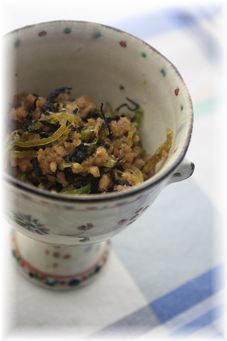 豚肉とひじきのふりかけ。 と朝御飯。