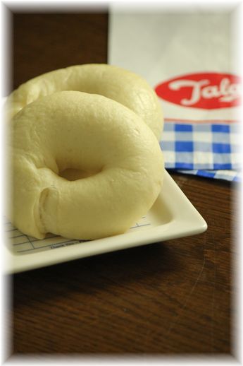 もちもち白ベーグル。
