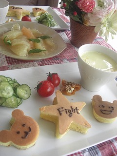 頑張れ！月曜日な朝ごはん。 と献立。