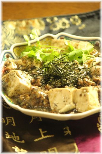 海苔ごま麻婆豆腐。 と献立。